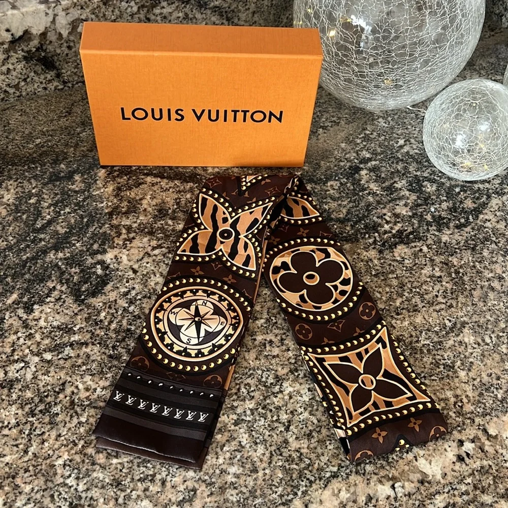 Louis Vuitton 100% silk